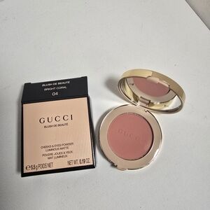 Gucci Blush de Beauté in 04 Bright Coral